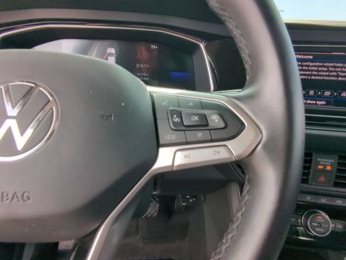 Used 2023 Volkswagen Jetta SE w/ Panoramic Sunroof Package FWD image 24