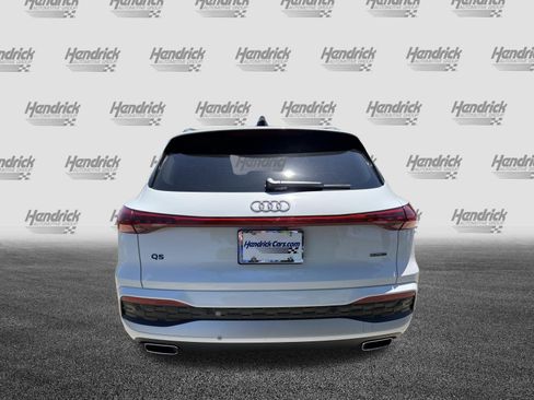 Certified 2025 Audi Q5 Premium w/ Premium Plus AWD/4WD image 8