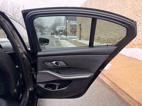 Used 2021 BMW 330i xDrive Sedan w/ Convenience Package image 26