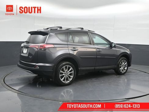 Used 2017 Toyota RAV4 Limited image 2
