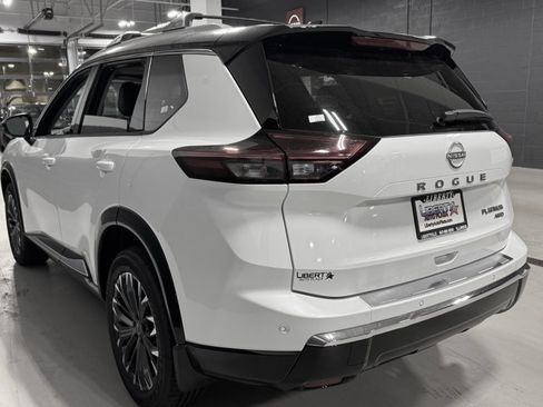New 2026 Nissan Rogue Platinum w/ Platinum Premium Package AWD/4WD image 18