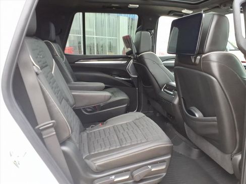 Used 2026 Cadillac Escalade V w/ LPO, Floor Liner Package AWD/4WD image 15