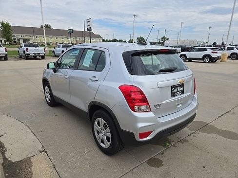 Used 2017 Chevrolet Trax LS FWD image 7