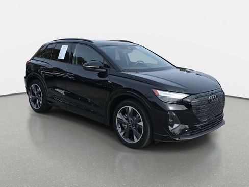 Used 2024 Audi Q4 e-tron Premium Plus w/ Premium Plus image 3