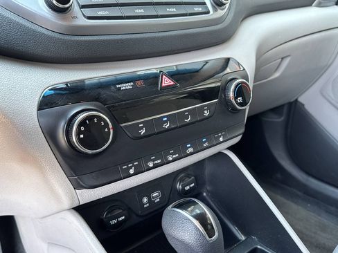 Used 2018 Hyundai Tucson SEL AWD/4WD image 18