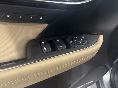 Used 2025 Buick Envision Preferred image 13
