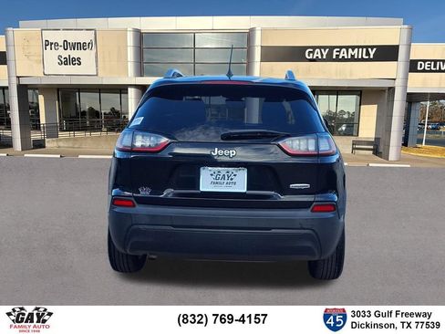 Used 2019 Jeep Cherokee Latitude w/ Popular Appearance Group FWD image 17
