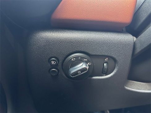 Used 2024 MINI Cooper Convertible w/ Signature Upholstery Package image 33