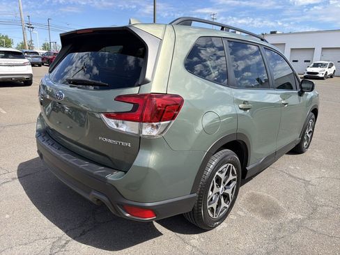 Used 2019 Subaru Forester Premium w/ Popular Package #1 AWD/4WD image 5