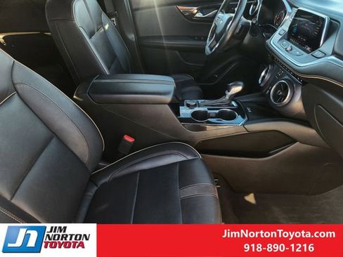 Used 2019 Chevrolet Blazer Premier w/ Sun and Wheels Package image 16