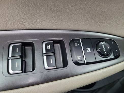 Used 2017 Kia Optima LX image 27