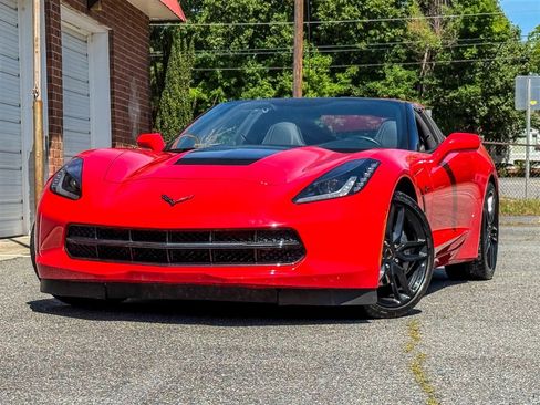 Used 2019 Chevrolet Corvette Stingray Coupe w/ Carbon Flash Badge Package RWD image 11