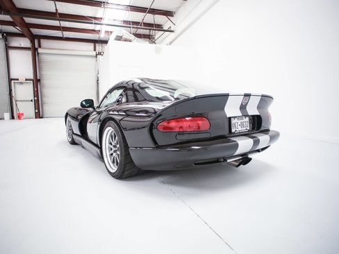 Used 2000 Dodge Viper GTS image 7