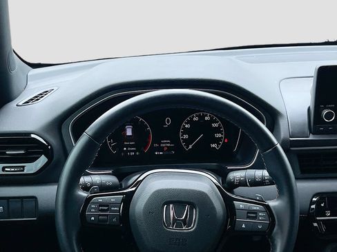 Used 2025 Honda Pilot Sport image 21