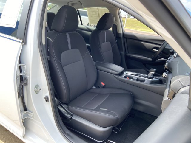 Used 2025 Nissan Sentra SV FWD image 20