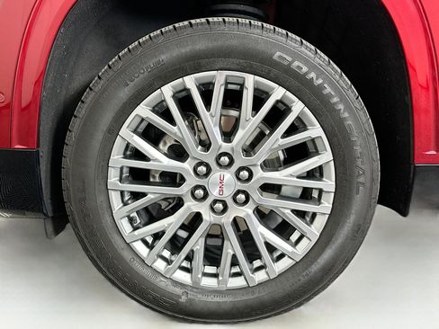 Used 2024 GMC Acadia Denali w/ Super Cruise Package image 11