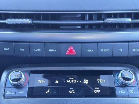 Used 2025 Hyundai Palisade Calligraphy image 18