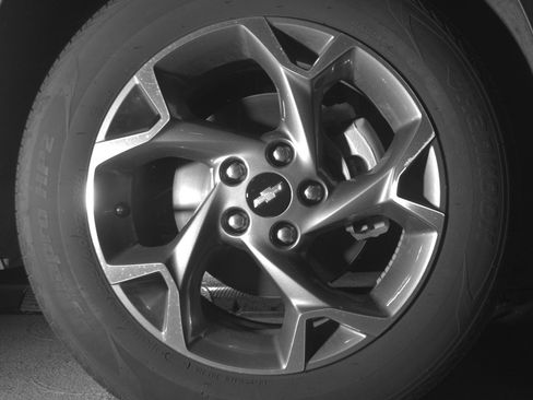 Used 2025 Chevrolet Trax LT w/ LT Convenience Package image 13