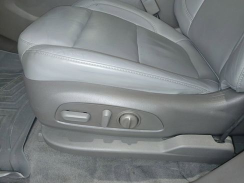 Used 2020 Chevrolet Traverse LT w/ LT Premium Package AWD/4WD image 19