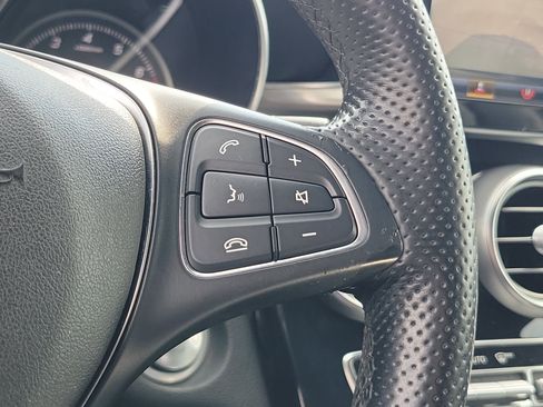 Used 2017 Mercedes-Benz GLC 300 4MATIC image 28