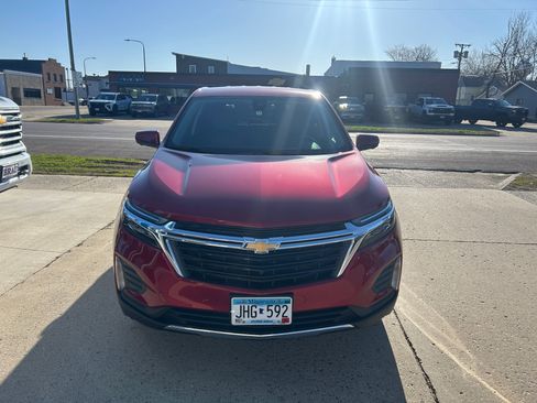 Used 2022 Chevrolet Equinox LT FWD image 3