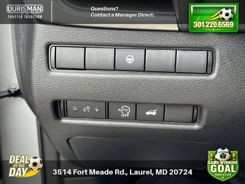 Used 2024 Nissan Rogue SV AWD/4WD image 29