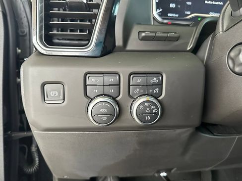 Used 2025 GMC Sierra 1500 Denali w/ Denali Reserve Package AWD/4WD image 20