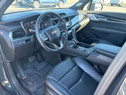 Used 2023 Cadillac XT6 Premium Luxury AWD/4WD image 8