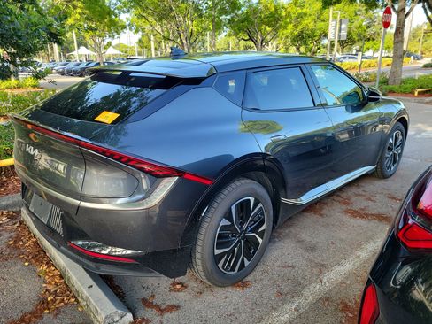 Used 2023 Kia EV6 Wind RWD image 7