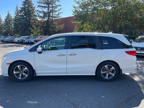 Used 2018 Honda Odyssey Touring image 2