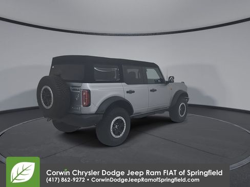 Used 2024 Ford Bronco Badlands image 14