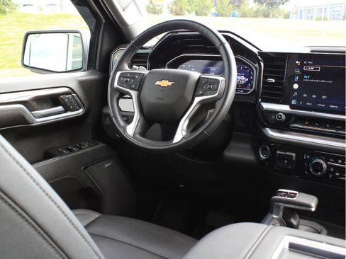 Used 2022 Chevrolet Silverado 1500 LTZ w/ LTZ Premium Package AWD/4WD image 14