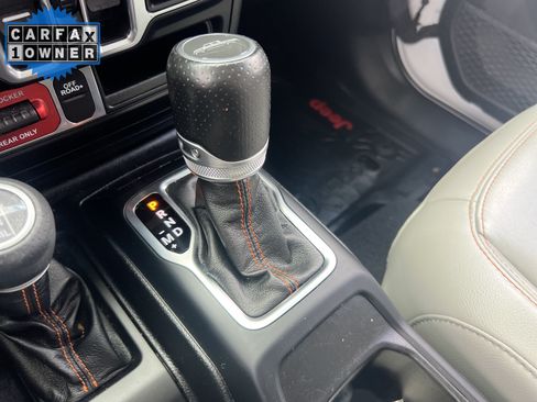 Used 2020 Jeep Gladiator Mojave AWD/4WD image 26