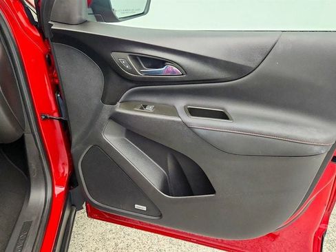 Used 2023 Chevrolet Equinox RS w/ RS Leather Package FWD image 25