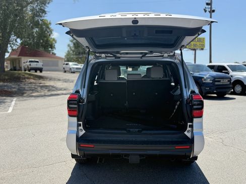 Used 2025 Toyota 4Runner SR5 RWD image 20