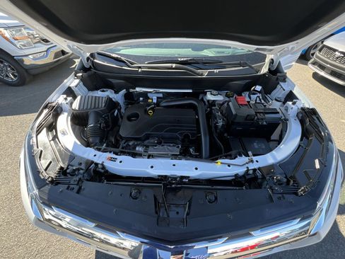 Used 2026 Chevrolet Equinox LT FWD image 35