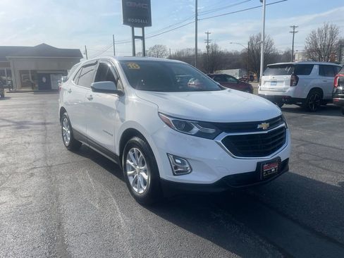 Used 2018 Chevrolet Equinox LT image 1