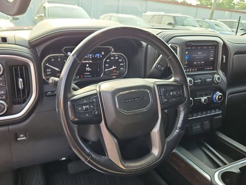 Used 2020 GMC Sierra 1500 Denali w/ Denali Ultimate Package AWD/4WD image 9