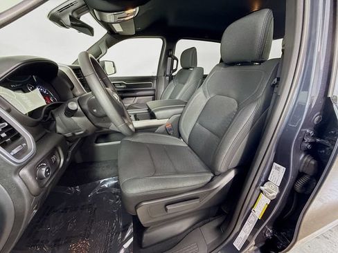 New 2026 RAM 1500 4x4 Crew Cab image 19