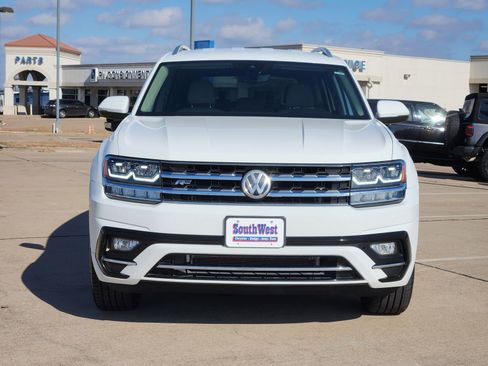 Used 2019 Volkswagen Atlas SE w/ Towing Package image 6