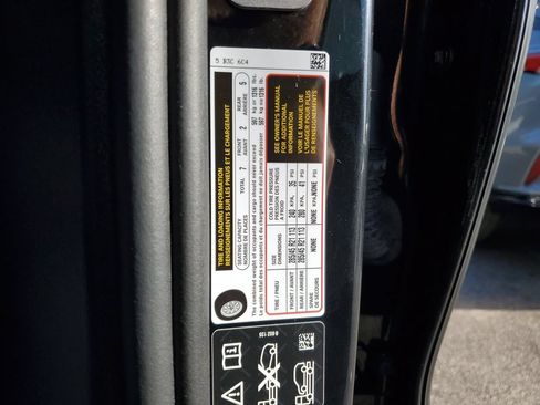 Used 2025 BMW X7 xDrive40i w/ Premium Package AWD/4WD image 31