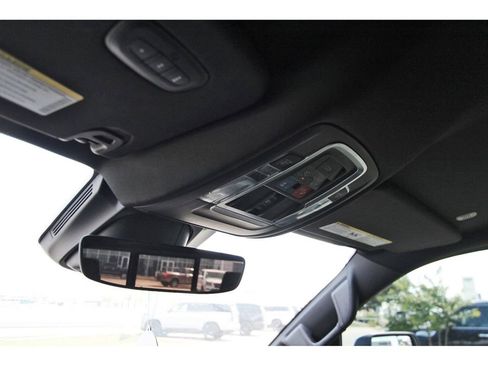Used 2019 RAM 1500 Limited AWD/4WD image 18