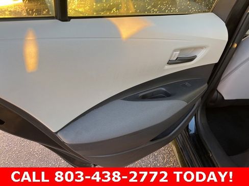 Used 2022 Toyota Corolla LE image 10