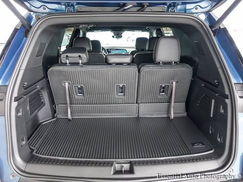 New 2026 Chevrolet Traverse LT w/ Midnight/Sport Edition image 21