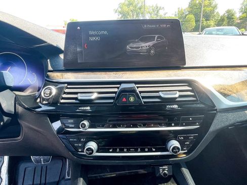 Used 2019 BMW 540i xDrive w/ M Sport Package image 12