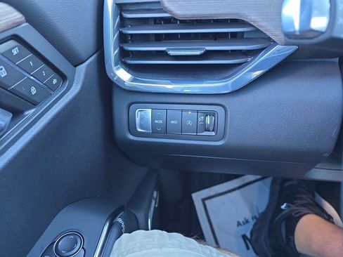 New 2026 GMC Acadia Denali w/ Super Cruise Package image 19