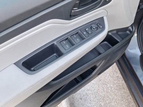 Used 2023 Honda Odyssey EX-L image 10