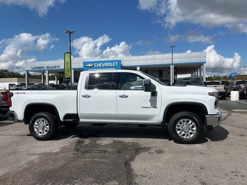 New 2026 Chevrolet Silverado 2500 LTZ image 2