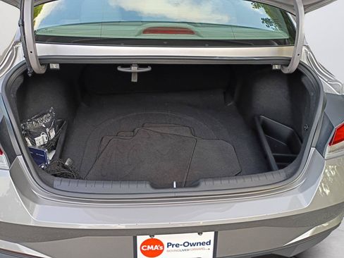 Used 2023 Hyundai Elantra SEL w/ Convenience Package FWD image 18
