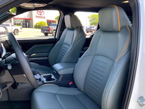 Used 2024 Toyota Tacoma 4x4 Double Cab Hybrid image 8